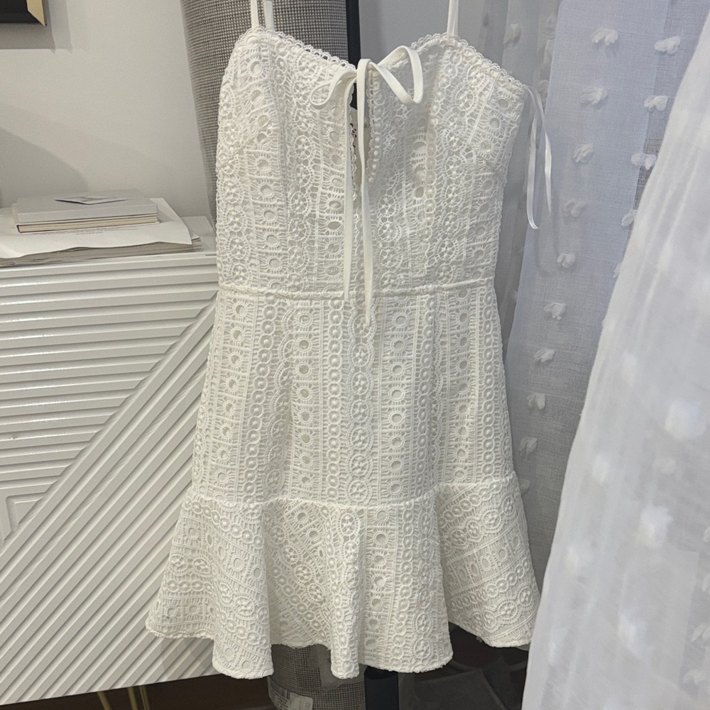 Superdown White Textured Mini Dress - Picture 5 of 6